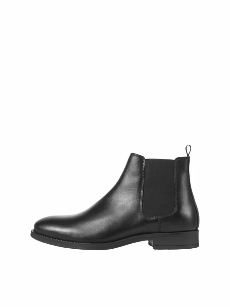 Chelsea boots