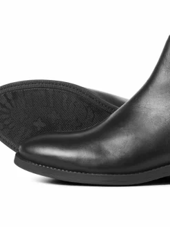 Chelsea boots