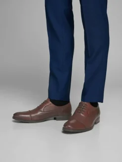 Dress shoes