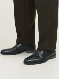 Dress shoes