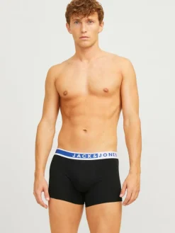12-pack Trunks