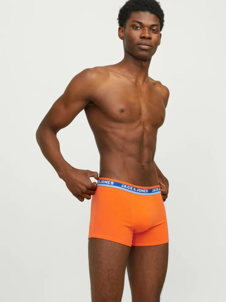 12-pack Trunks