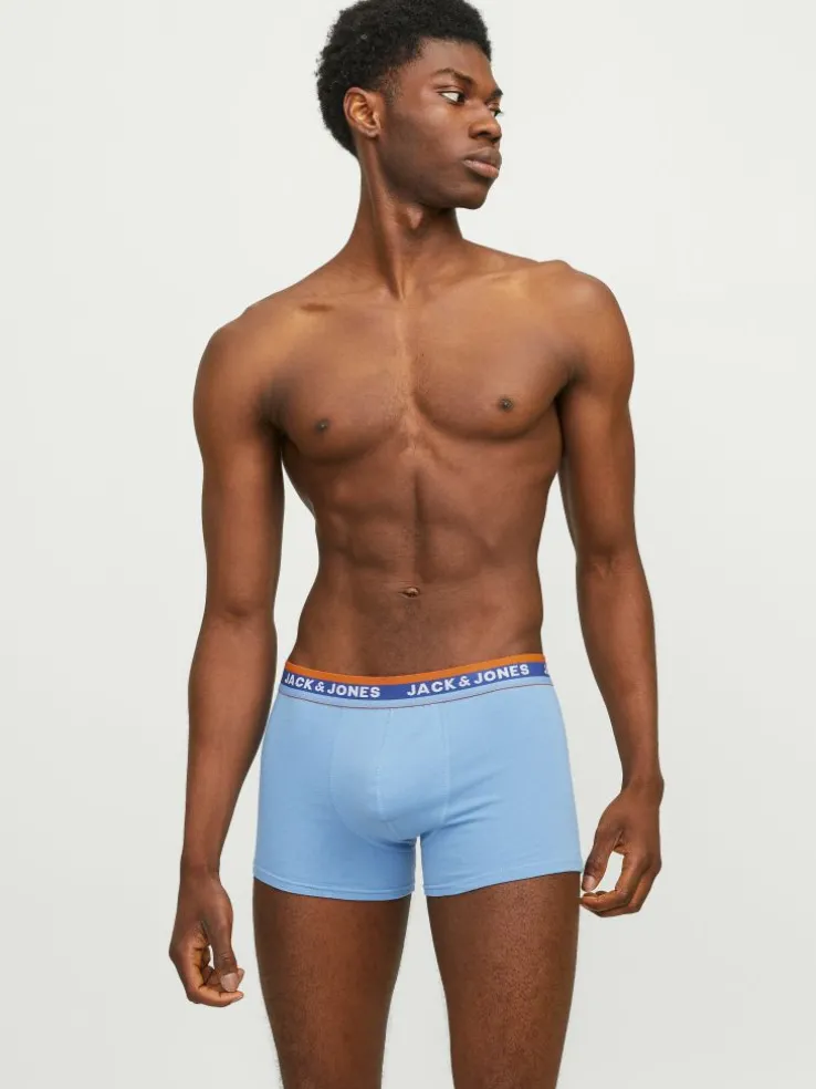 12-pack Trunks