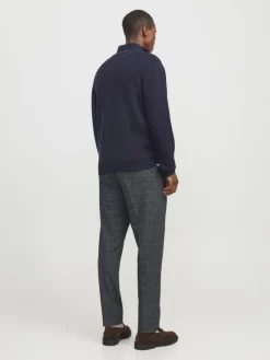 Relaxed Fit Classic pants