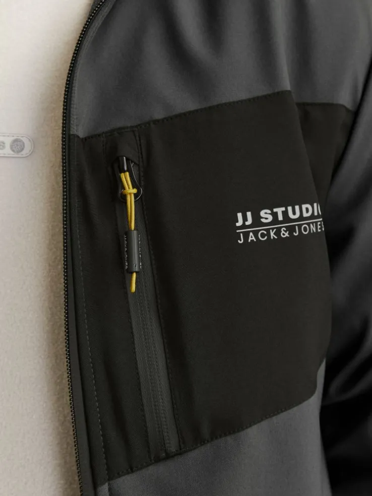Softshell jacket