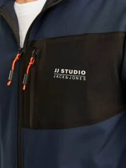 Softshell jacket