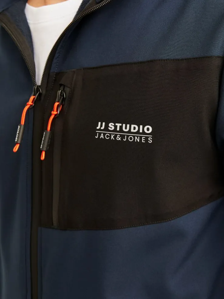 Softshell jacket