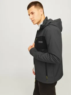 Softshell jacket
