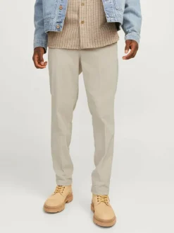 Tapered Fit Chino pants