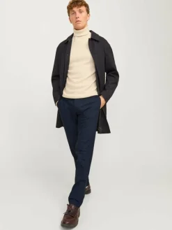Tapered Fit Chino pants