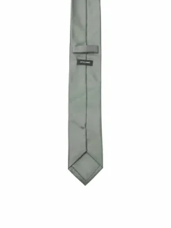 Tie